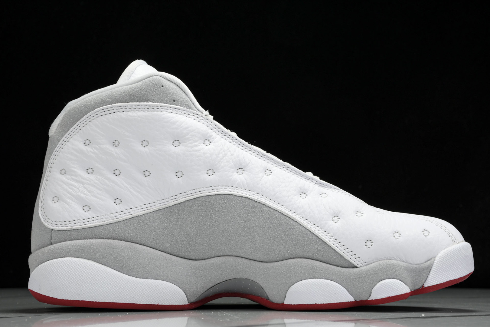 AJ13 尺码40-47.5

纯原版出品-Air Jordan 13“Wolf Grey”白灰 -16