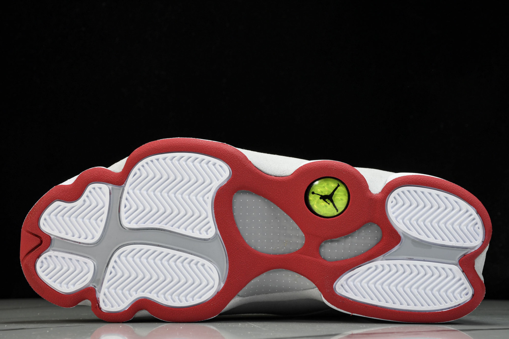 AJ13 尺码40-47.5

纯原版出品-Air Jordan 13“Wolf Grey”白灰 -16