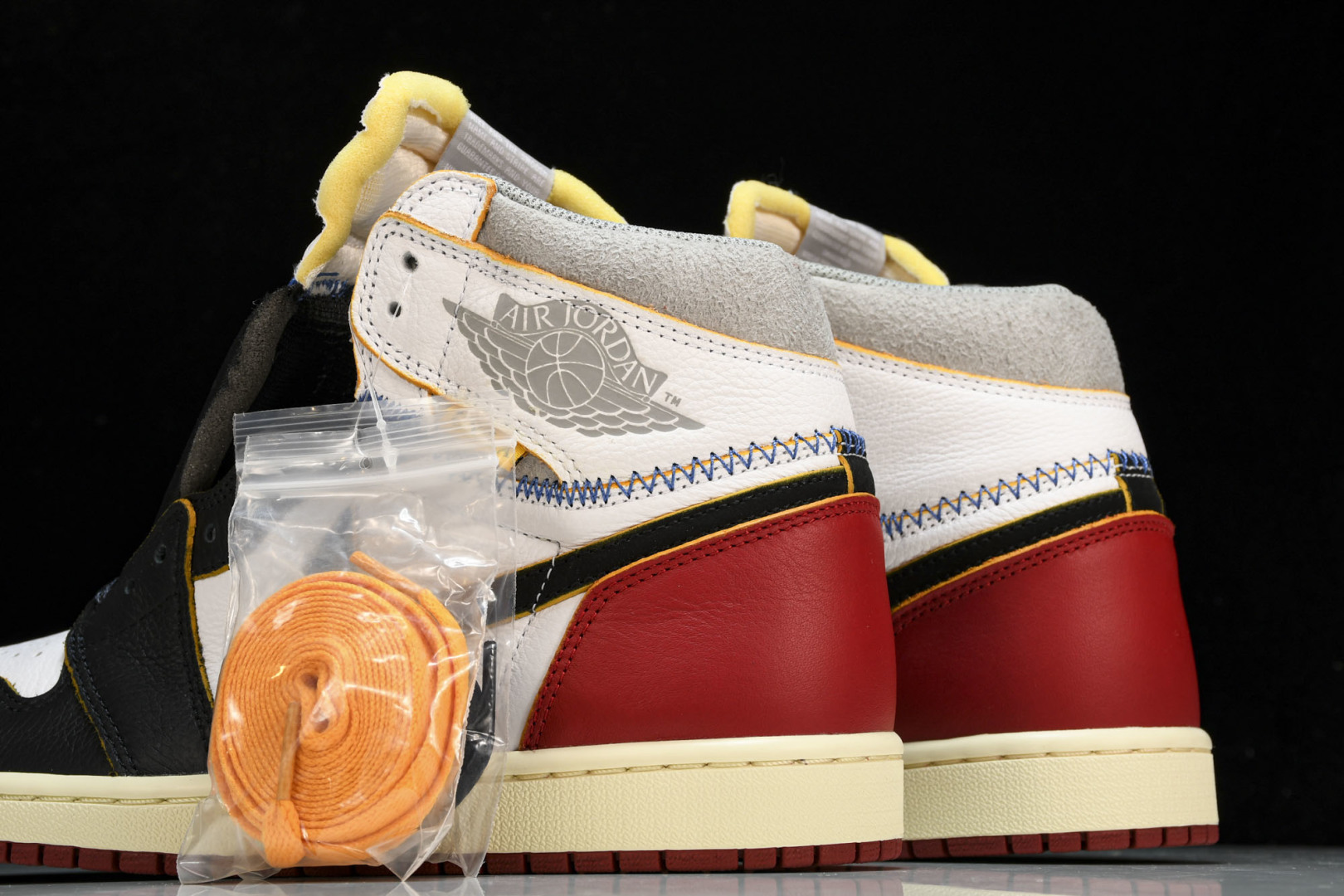 AJ1 UN 尺码40-48.5

纯原版出品-Union x Air Jordan 1 Retro H