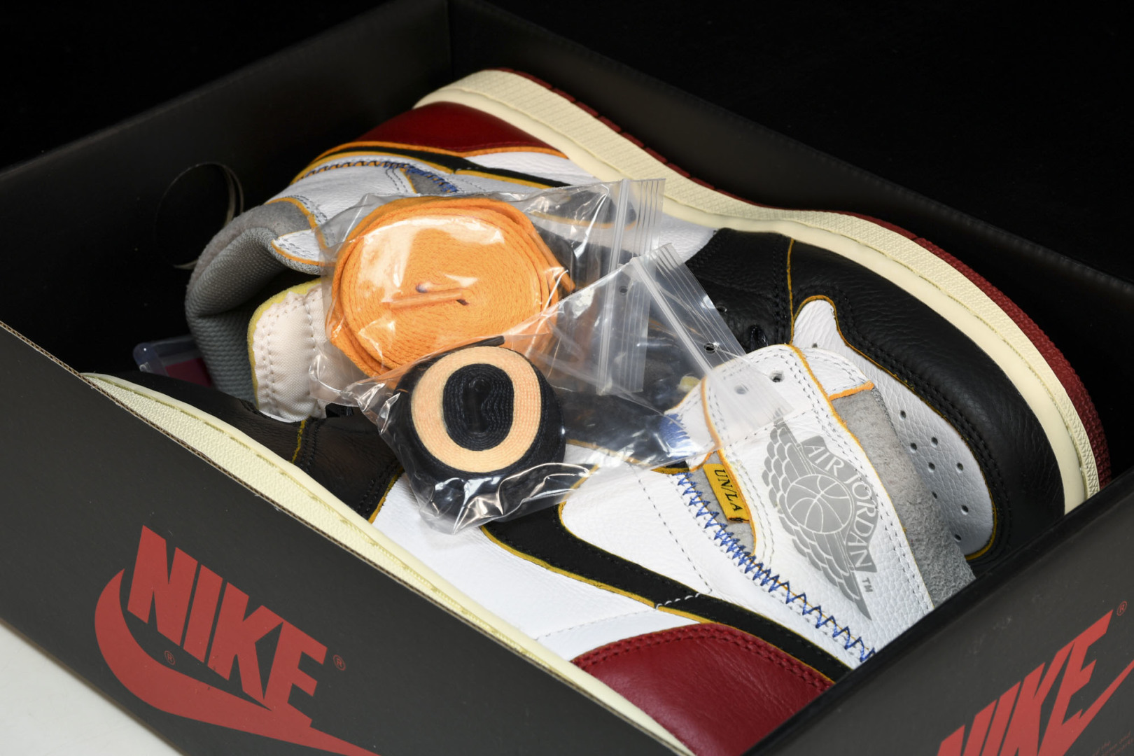 AJ1 UN 尺码40-48.5

纯原版出品-Union x Air Jordan 1 Retro H
