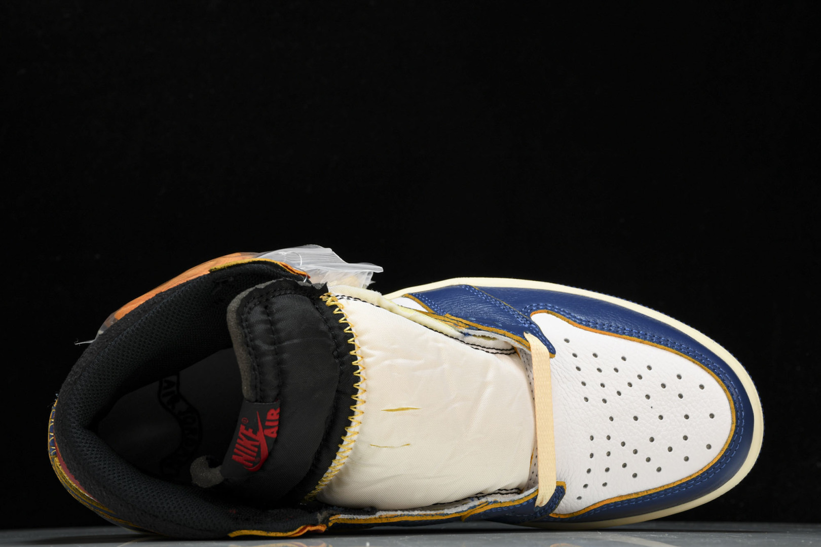 AJ1 UN 尺码40-48.5

纯原版出品-Union x Air Jordan 1 Retro H