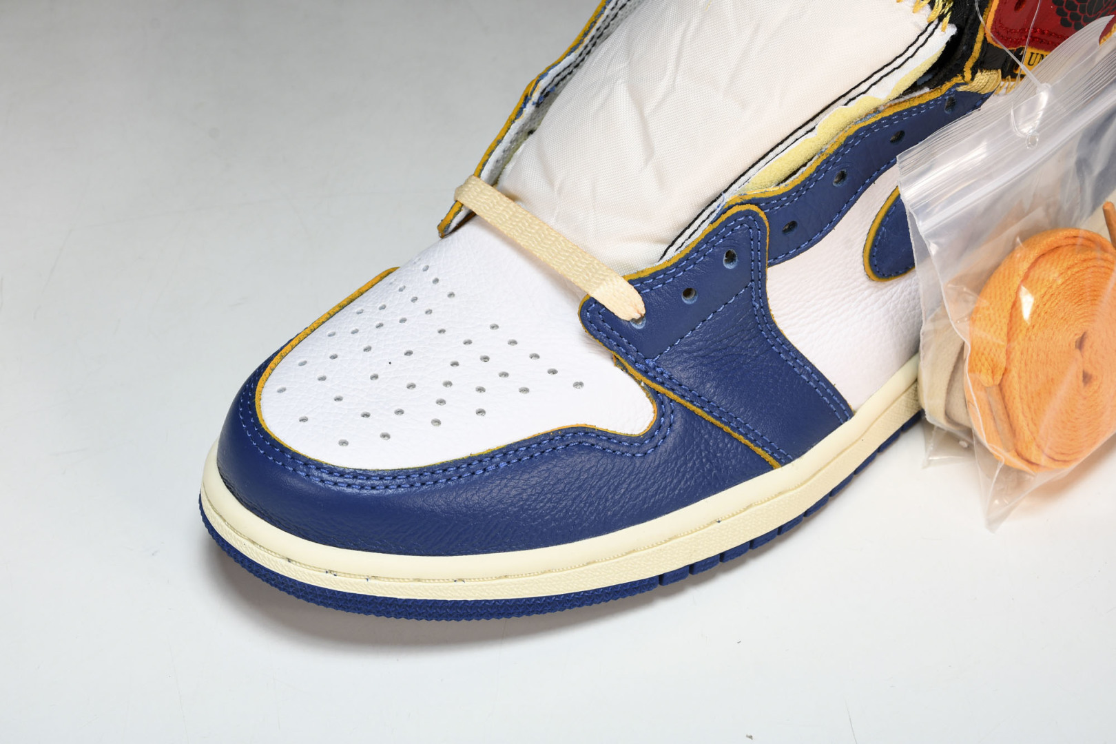 AJ1 UN 尺码40-48.5

纯原版出品-Union x Air Jordan 1 Retro H