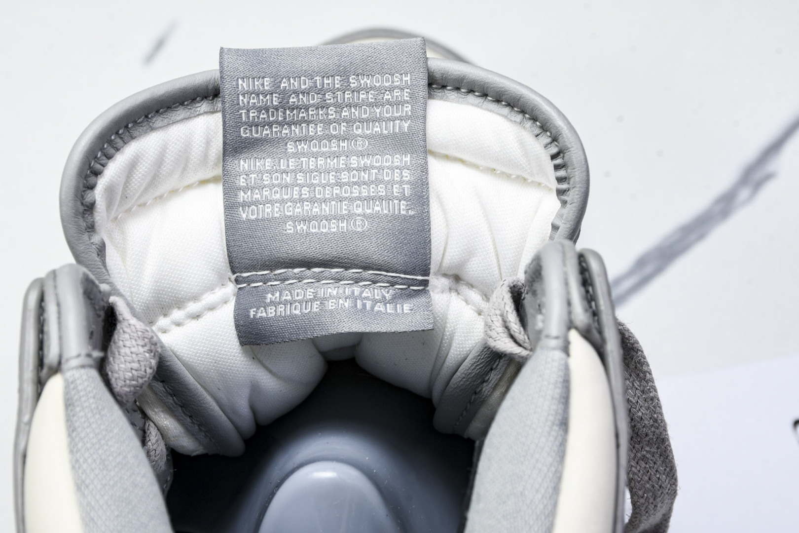 AJ1 奥迪 鞋码：36-47.5

纯原出品-D × AIR JORDAN 1 HIGH OG 奥迪 