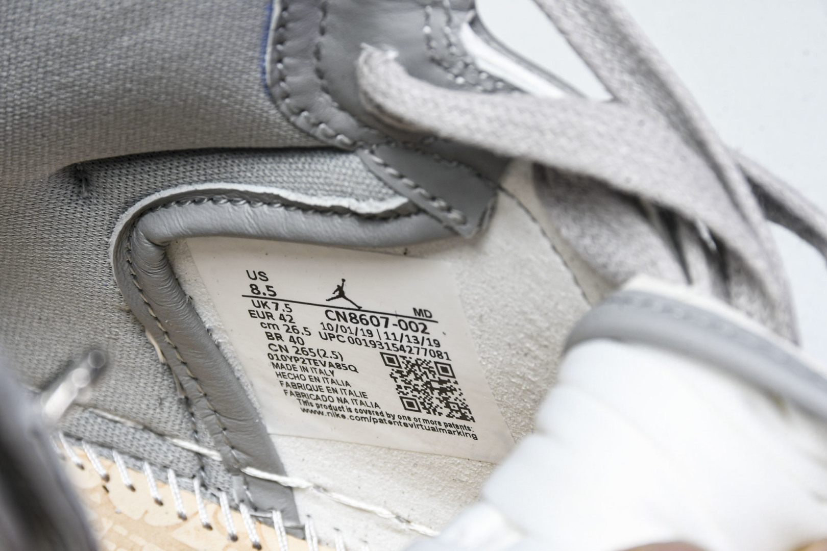AJ1 奥迪 鞋码：36-47.5

纯原出品-D × AIR JORDAN 1 HIGH OG 奥迪 