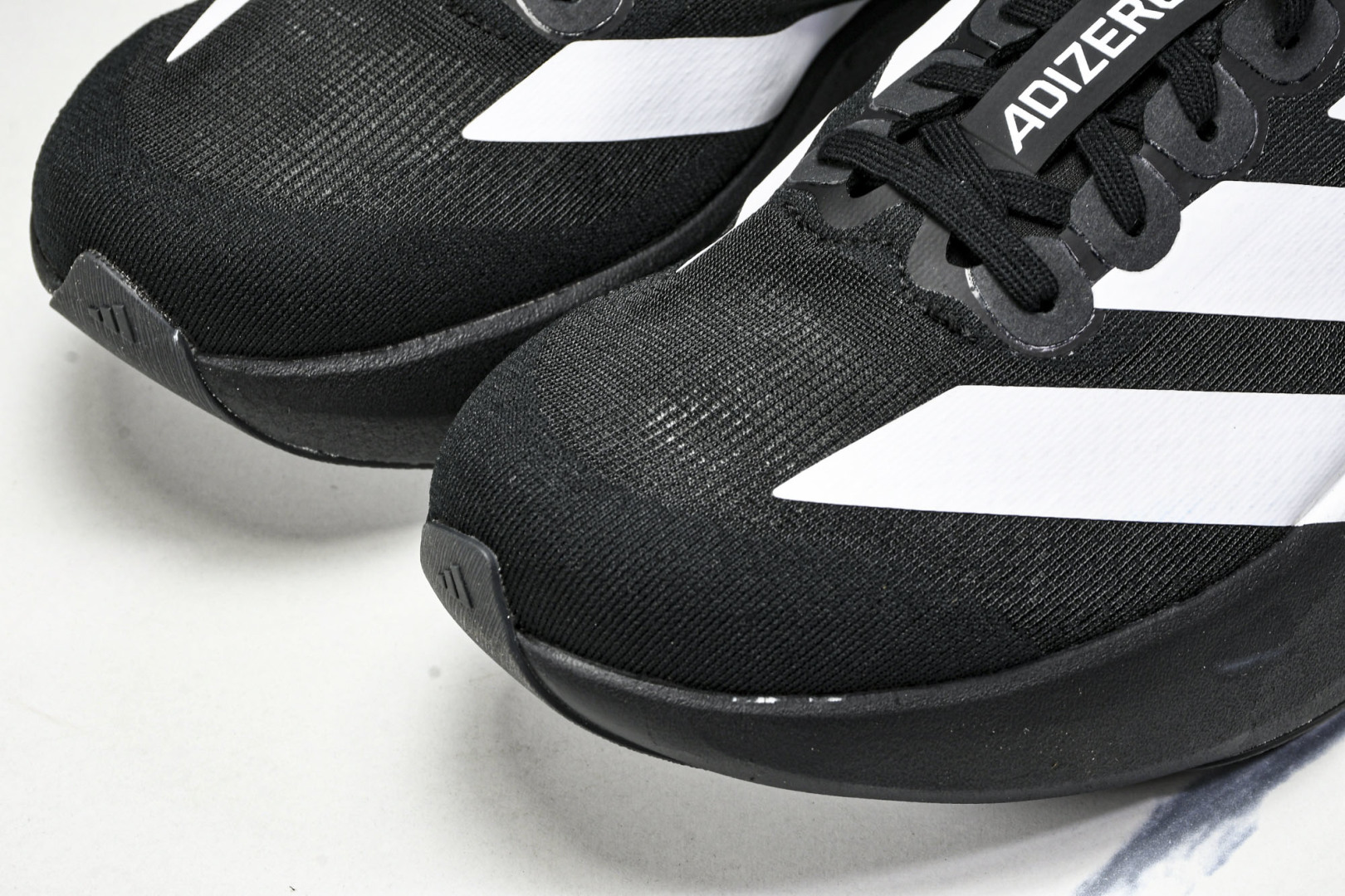 Adizero 尺码36-46

纯原版出品-Adizero EVO SL Black White 黑白