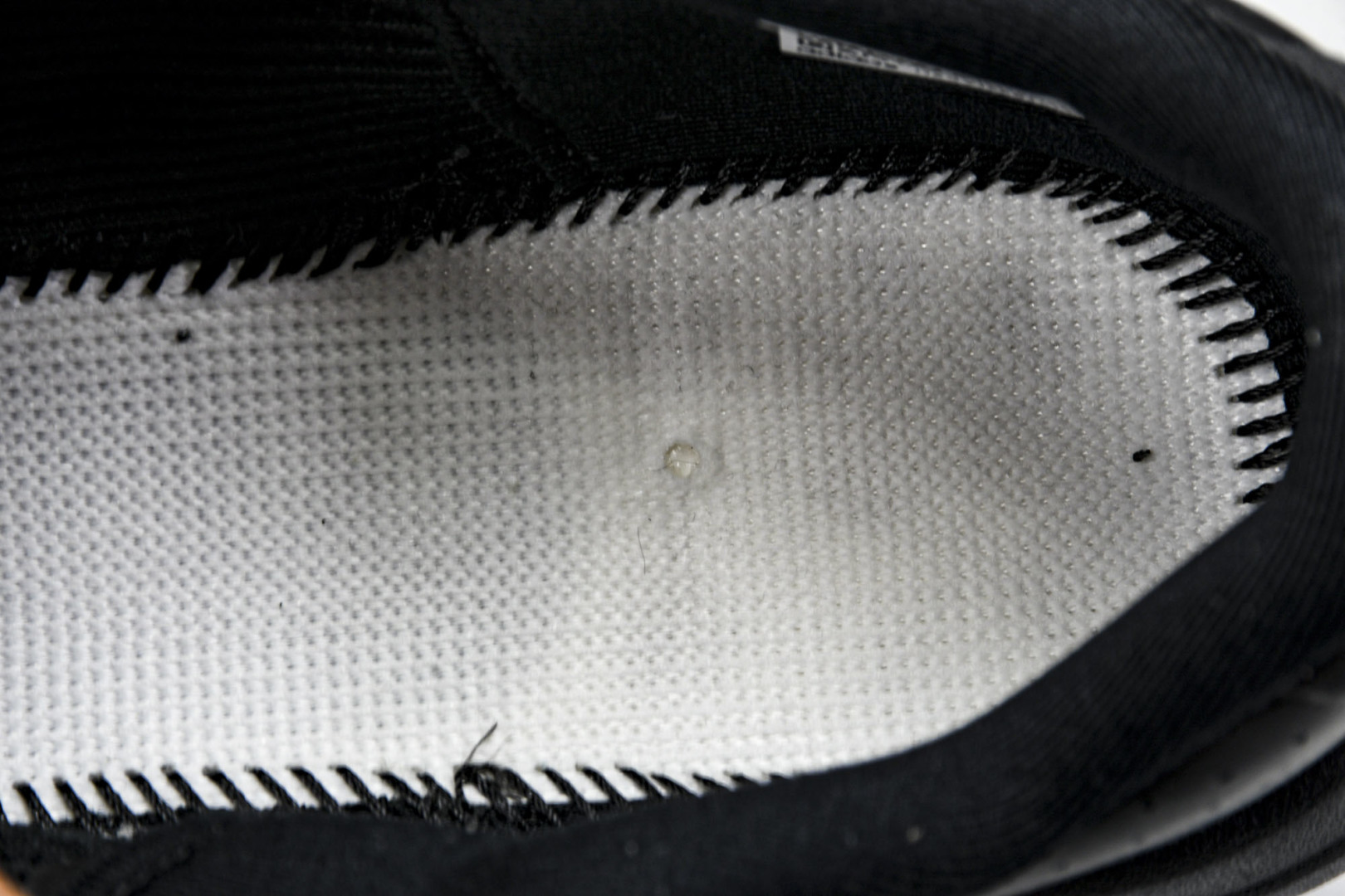 Adizero 尺码36-46

纯原版出品-Adizero EVO SL Black White 黑白