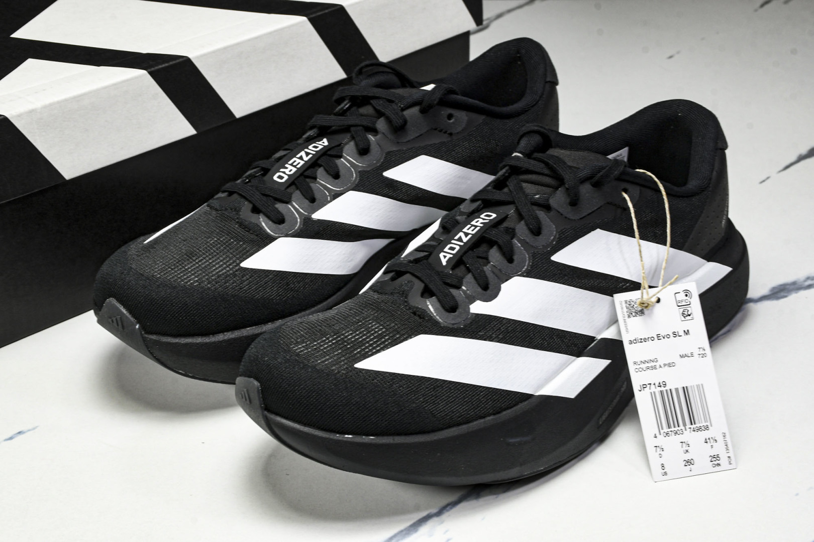 Adizero 尺码36-46

纯原版出品-Adizero EVO SL Black White 黑白