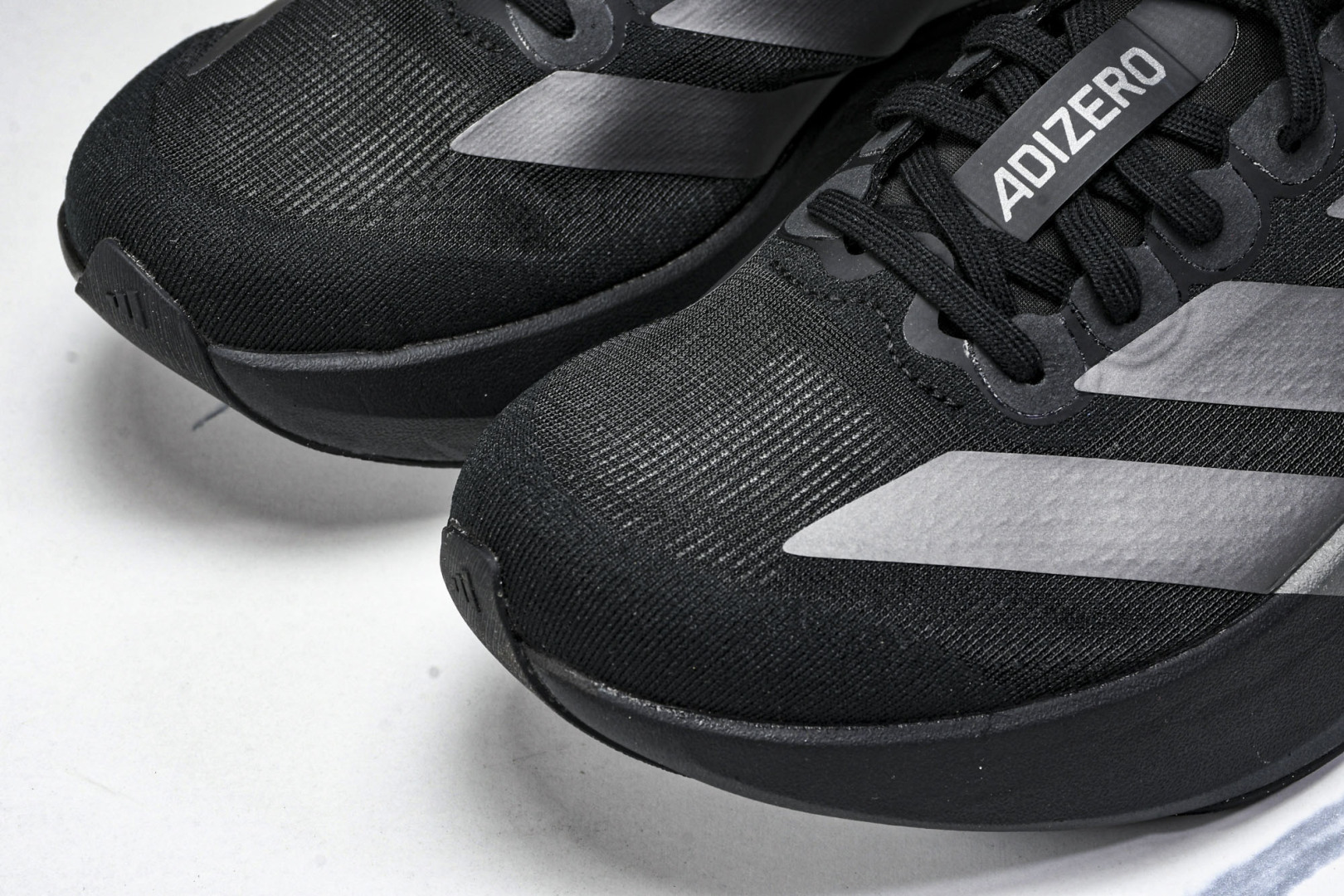 Adizero 尺码36-46

纯原版出品-Adizero EVO SL Grey Black 灰黑 
