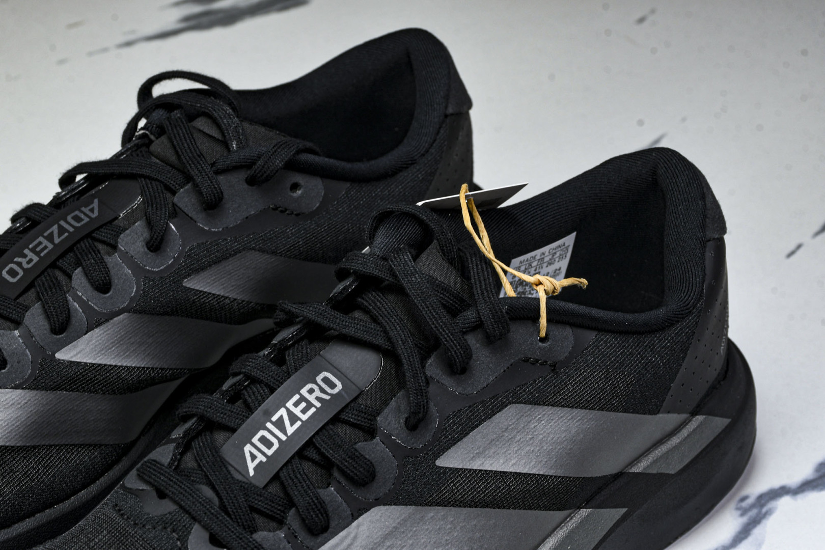 Adizero 尺码36-46

纯原版出品-Adizero EVO SL Grey Black 灰黑 