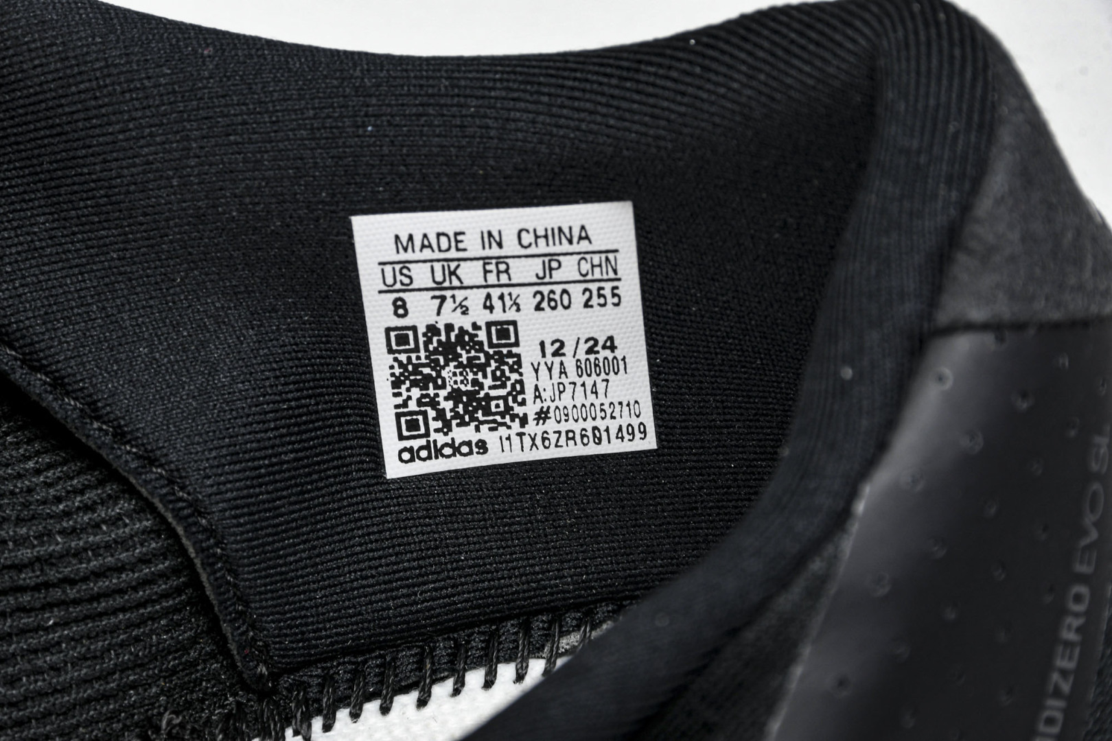 Adizero 尺码36-46

纯原版出品-Adizero EVO SL Grey Black 灰黑 