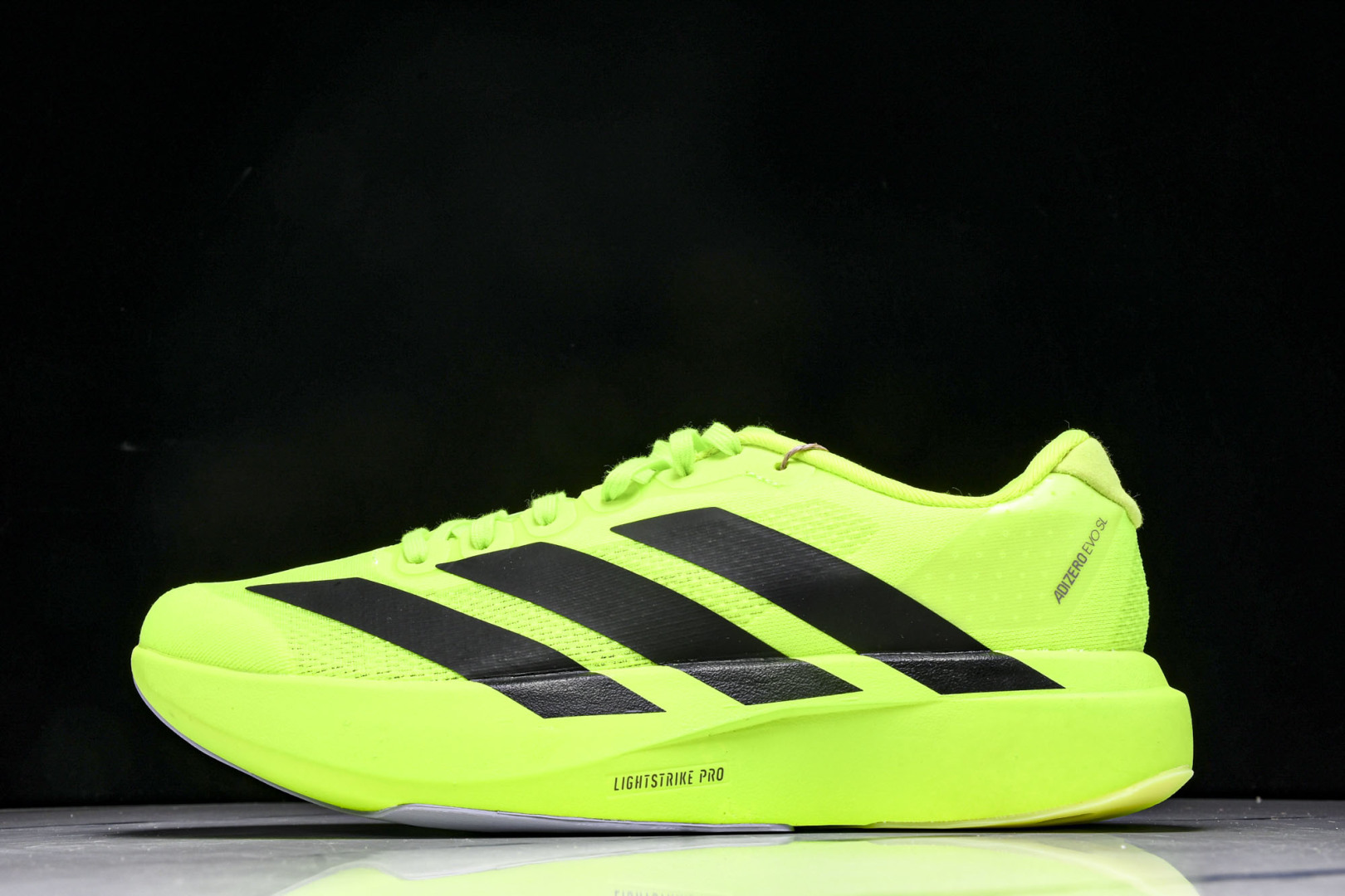 Adizero 尺码36-46

纯原版出品-Adizero Evo SL  阿迪超轻透气缓震跑鞋 JP