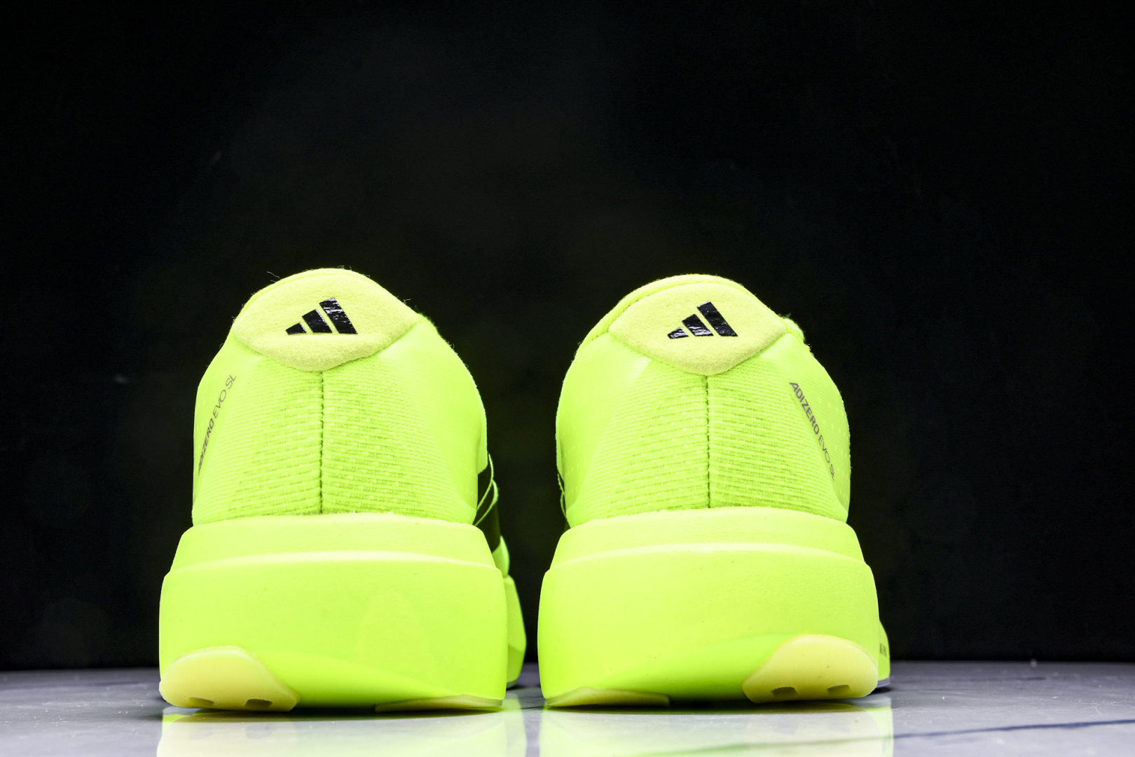 Adizero 尺码36-46

纯原版出品-Adizero Evo SL  阿迪超轻透气缓震跑鞋 JP