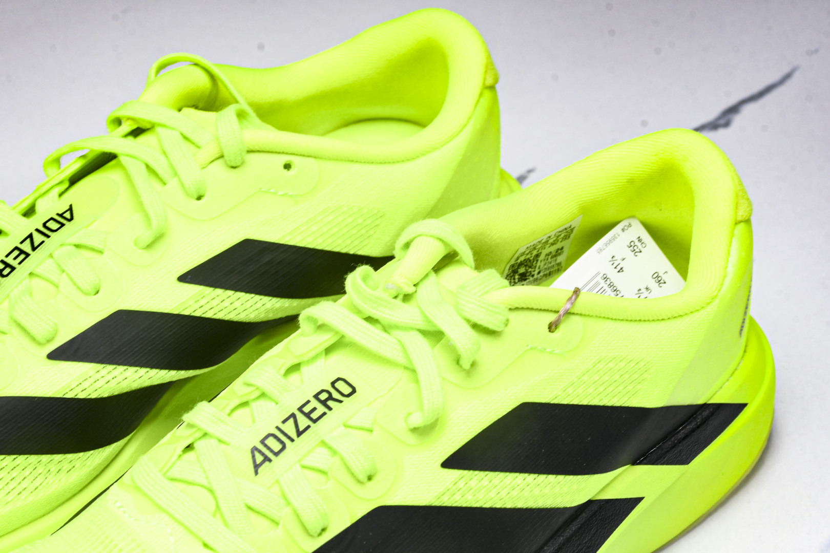 Adizero 尺码36-46

纯原版出品-Adizero Evo SL  阿迪超轻透气缓震跑鞋 JP