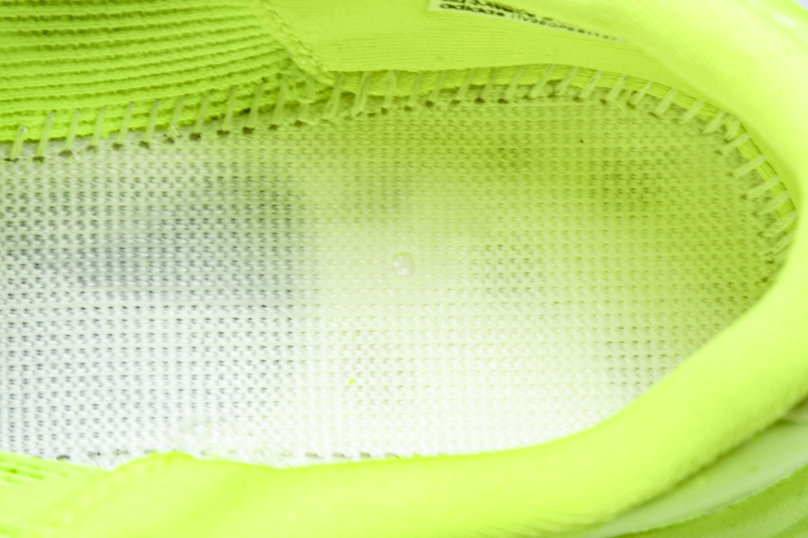 Adizero 尺码36-46

纯原版出品-Adizero Evo SL  阿迪超轻透气缓震跑鞋 JP