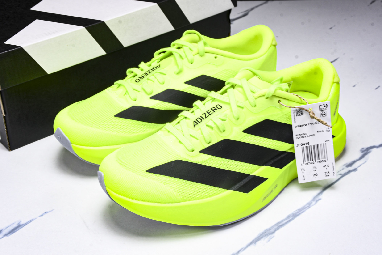 Adizero 尺码36-46

纯原版出品-Adizero Evo SL  阿迪超轻透气缓震跑鞋 JP