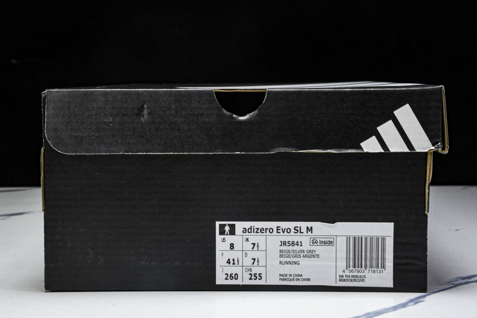 Adizero 尺码36-46

纯原版出品-Adizero Evo SL  阿迪超轻透气缓震跑鞋 JR