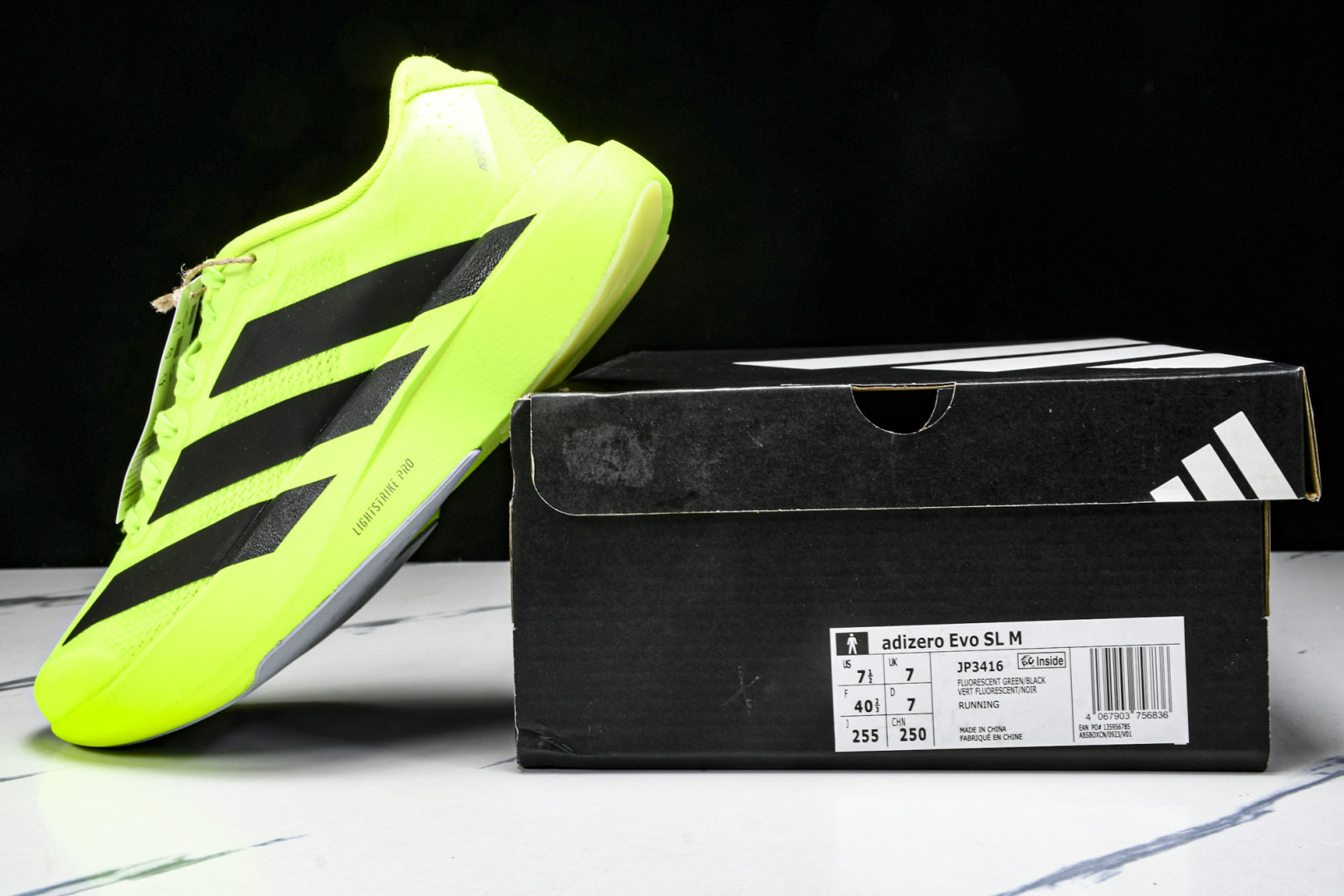 Adizero 尺码36-46

纯原版出品-Adizero Evo SL  阿迪超轻透气缓震跑鞋 JP