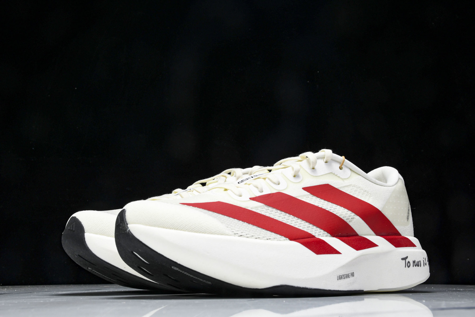 Adizero 尺码36-46

纯原版出品-Adizero Evo SL  阿迪超轻透气缓震跑鞋 JS