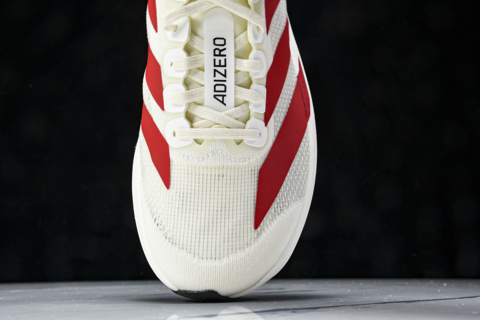 Adizero 尺码36-46

纯原版出品-Adizero Evo SL  阿迪超轻透气缓震跑鞋 JS