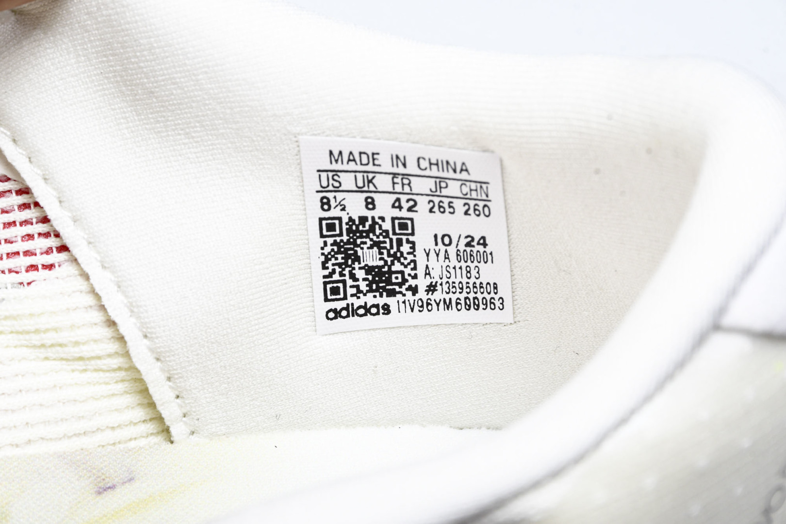 Adizero 尺码36-46

纯原版出品-Adizero Evo SL  阿迪超轻透气缓震跑鞋 JS