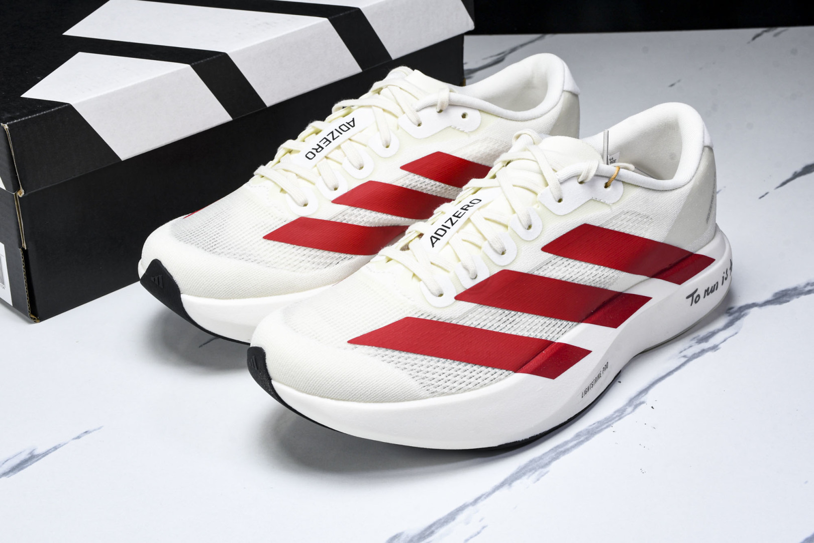 Adizero 尺码36-46

纯原版出品-Adizero Evo SL  阿迪超轻透气缓震跑鞋 JS