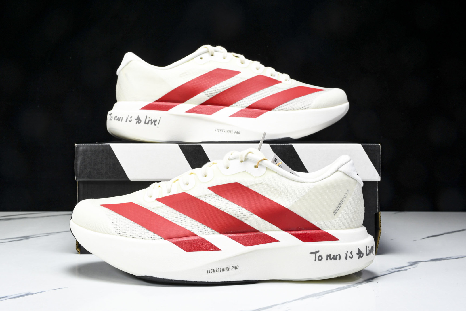 Adizero 尺码36-46

纯原版出品-Adizero Evo SL  阿迪超轻透气缓震跑鞋 JS