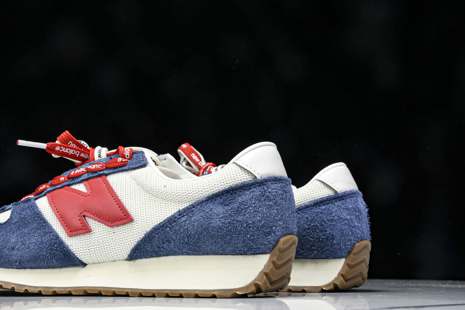 NB471 尺码36-47

纯原版出品-New Balance NB471系列织物牛剖层革生活休闲鞋 