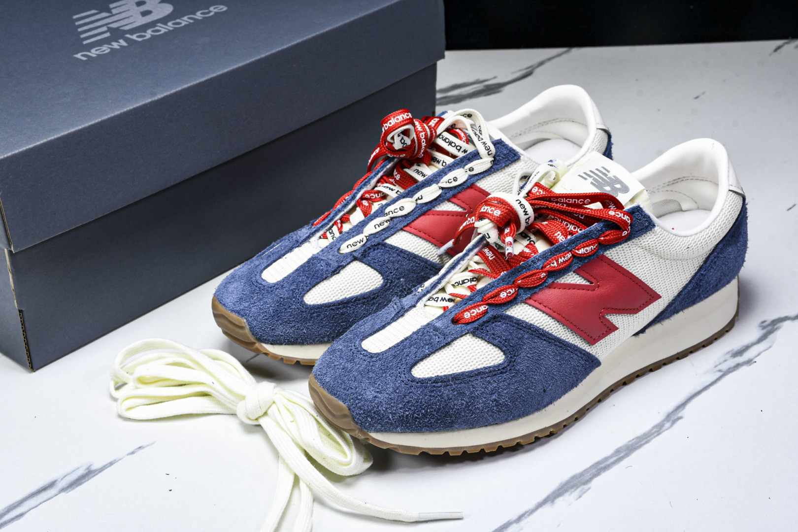 NB471 尺码36-47

纯原版出品-New Balance NB471系列织物牛剖层革生活休闲鞋 