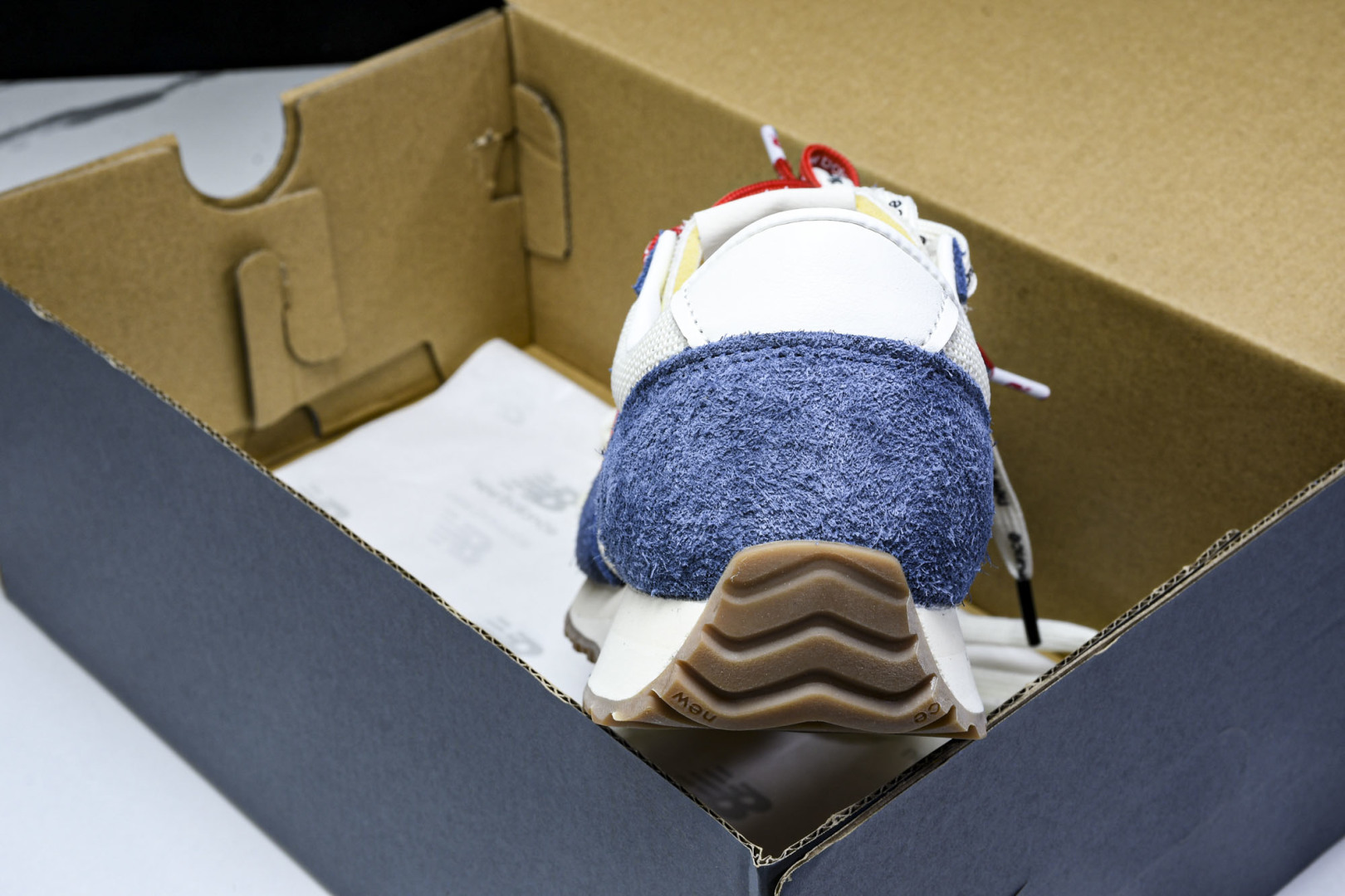 NB471 尺码36-47

纯原版出品-New Balance NB471系列织物牛剖层革生活休闲鞋 