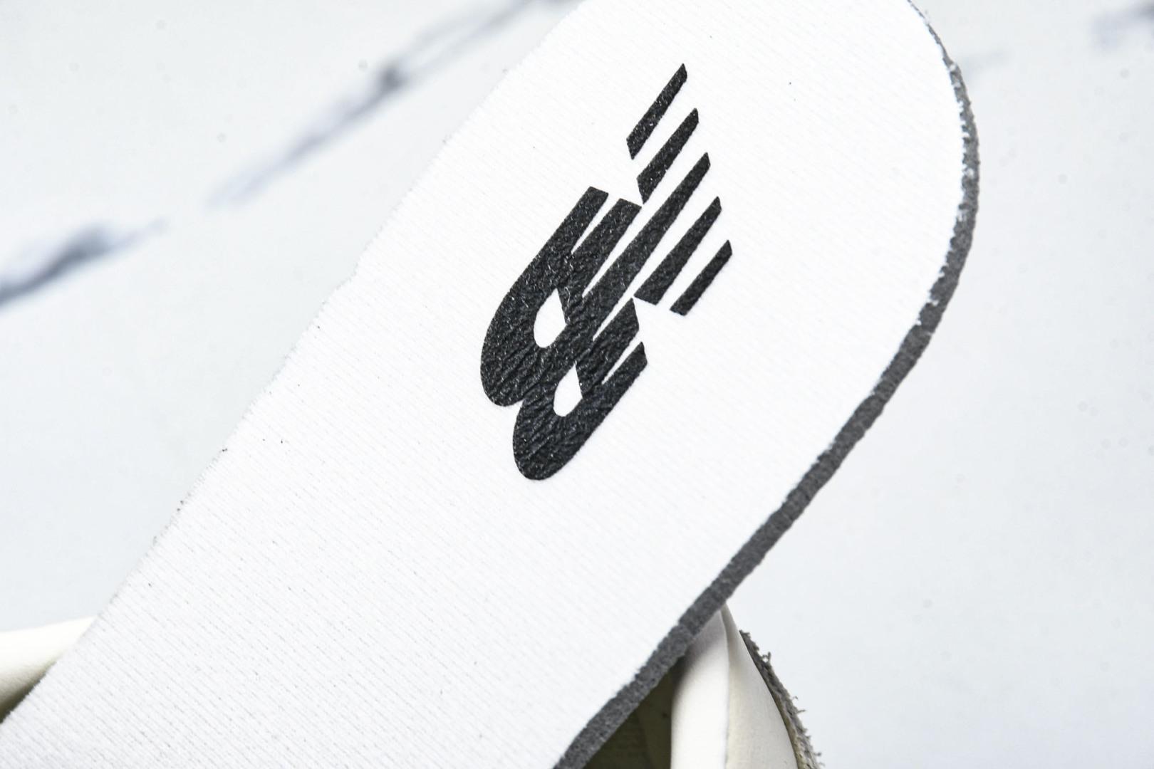 NB471 尺码36-47

纯原版出品-New Balance NB 471 New Balance 