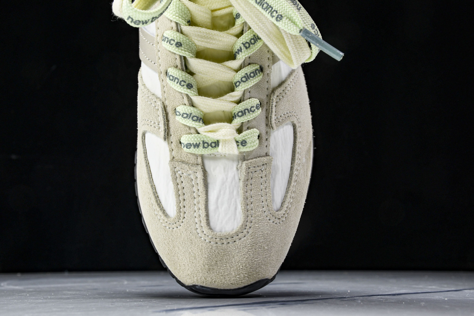 NB471 尺码36-47

纯原版出品-New Balance NB471系列织物牛剖层革生活休闲鞋 