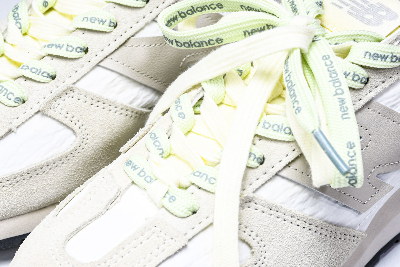 NB471 尺码36-47

纯原版出品-New Balance NB471系列织物牛剖层革生活休闲鞋 