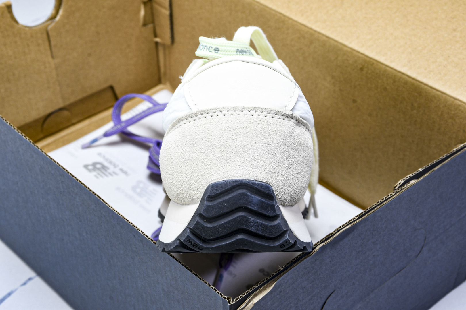 NB471 尺码36-47

纯原版出品-New Balance NB471系列织物牛剖层革生活休闲鞋 