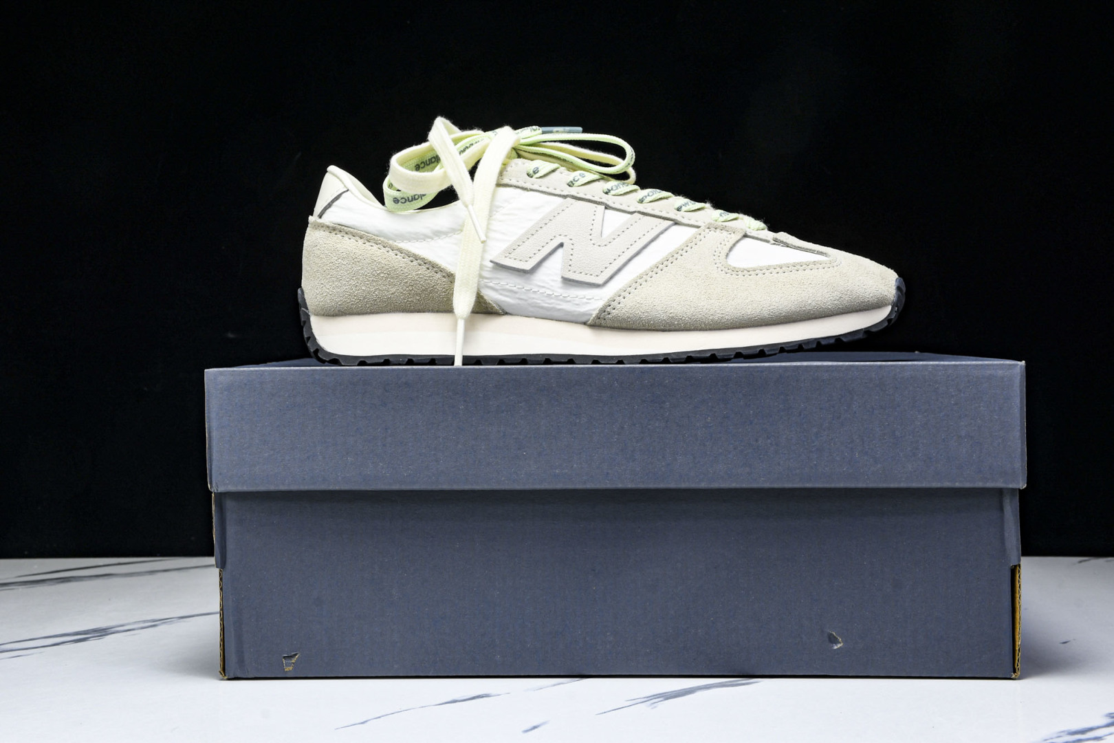 NB471 尺码36-47

纯原版出品-New Balance NB471系列织物牛剖层革生活休闲鞋 