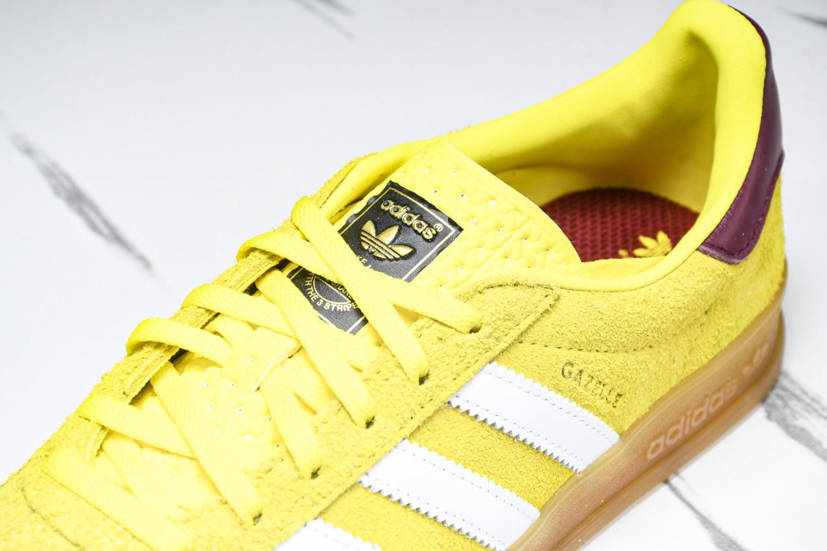 Originals 尺码36-47

纯原版出品-Gazelle Indoor Trainers 黄白 