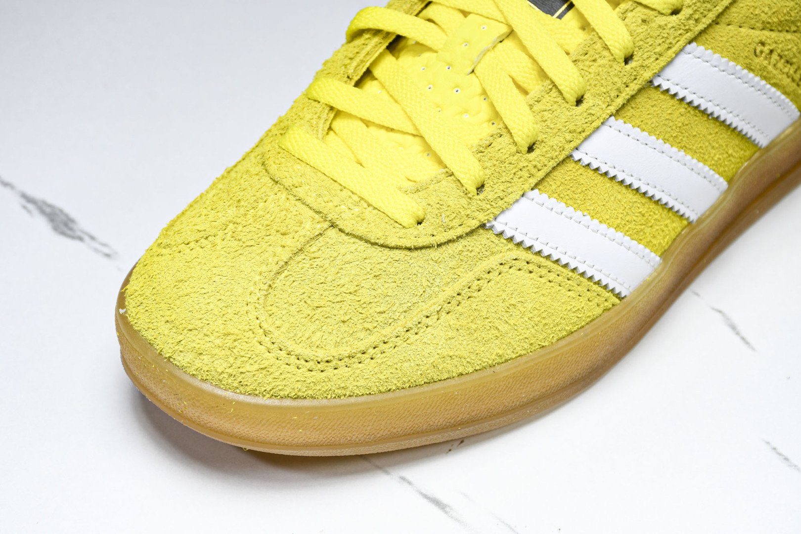 Originals 尺码36-47

纯原版出品-Gazelle Indoor Trainers 黄白 