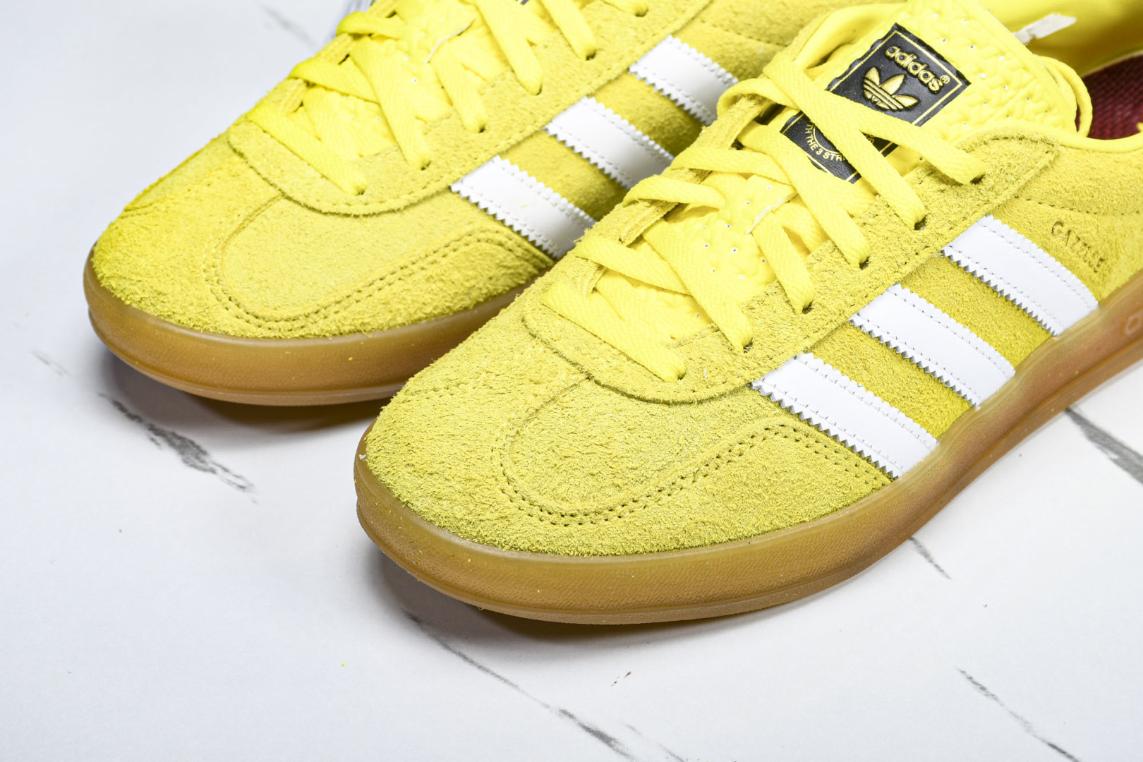 Originals 尺码36-47

纯原版出品-Gazelle Indoor Trainers 黄白 
