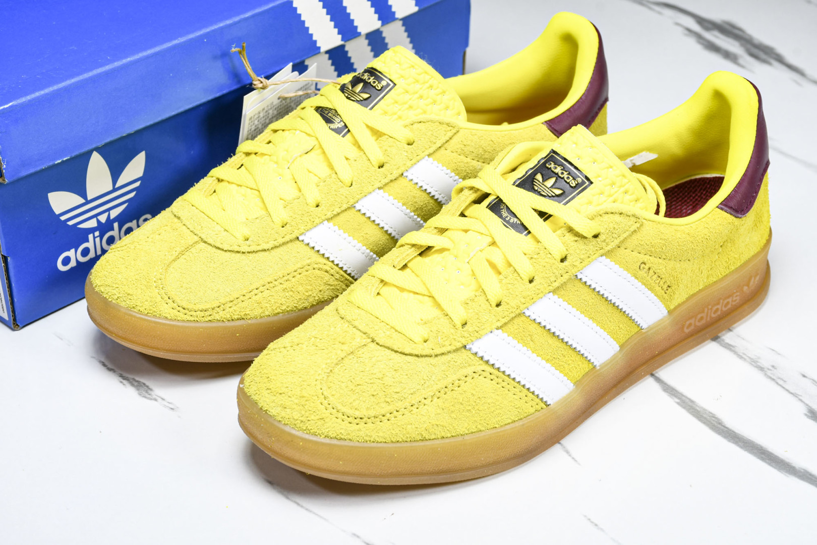 Originals 尺码36-47

纯原版出品-Gazelle Indoor Trainers 黄白 