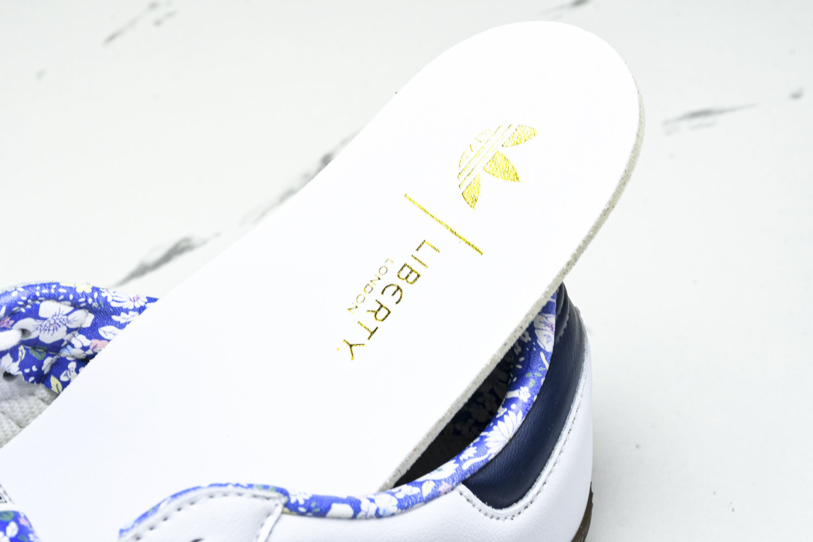 Originals 尺码36-40

纯原版出品-Samba Liberty LDN 阿迪三叶草休闲板鞋
