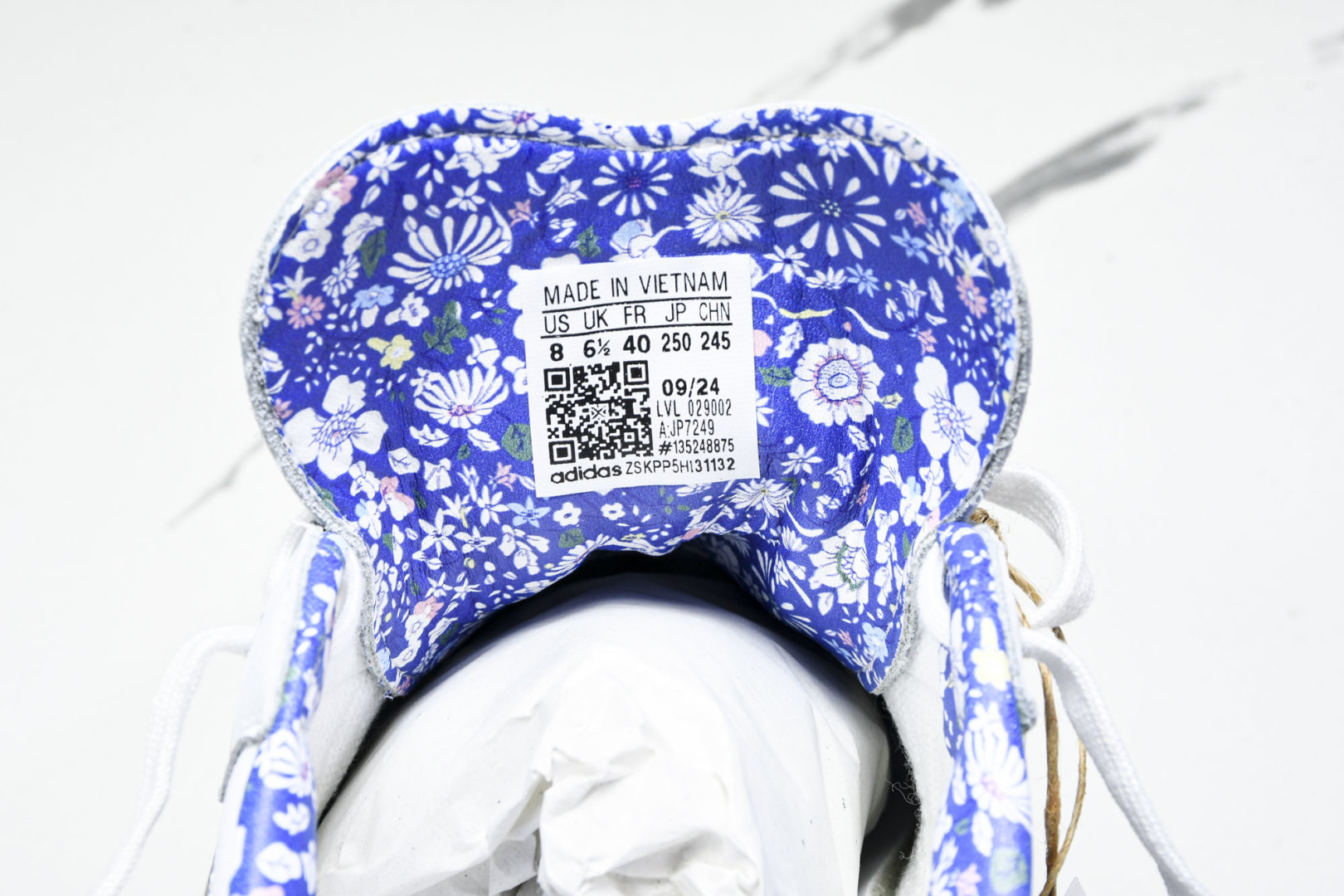 Originals 尺码36-40

纯原版出品-Samba Liberty LDN 阿迪三叶草休闲板鞋