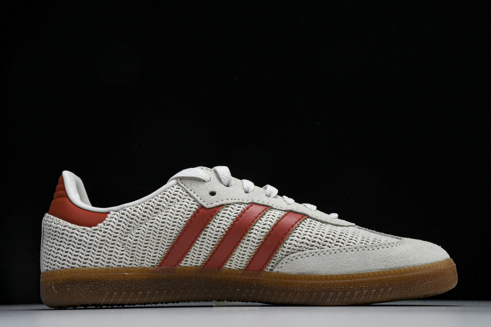 Originals 尺码36-45

纯原版出品-Samba OG 阿迪三叶草休闲板鞋 IG1380 Y