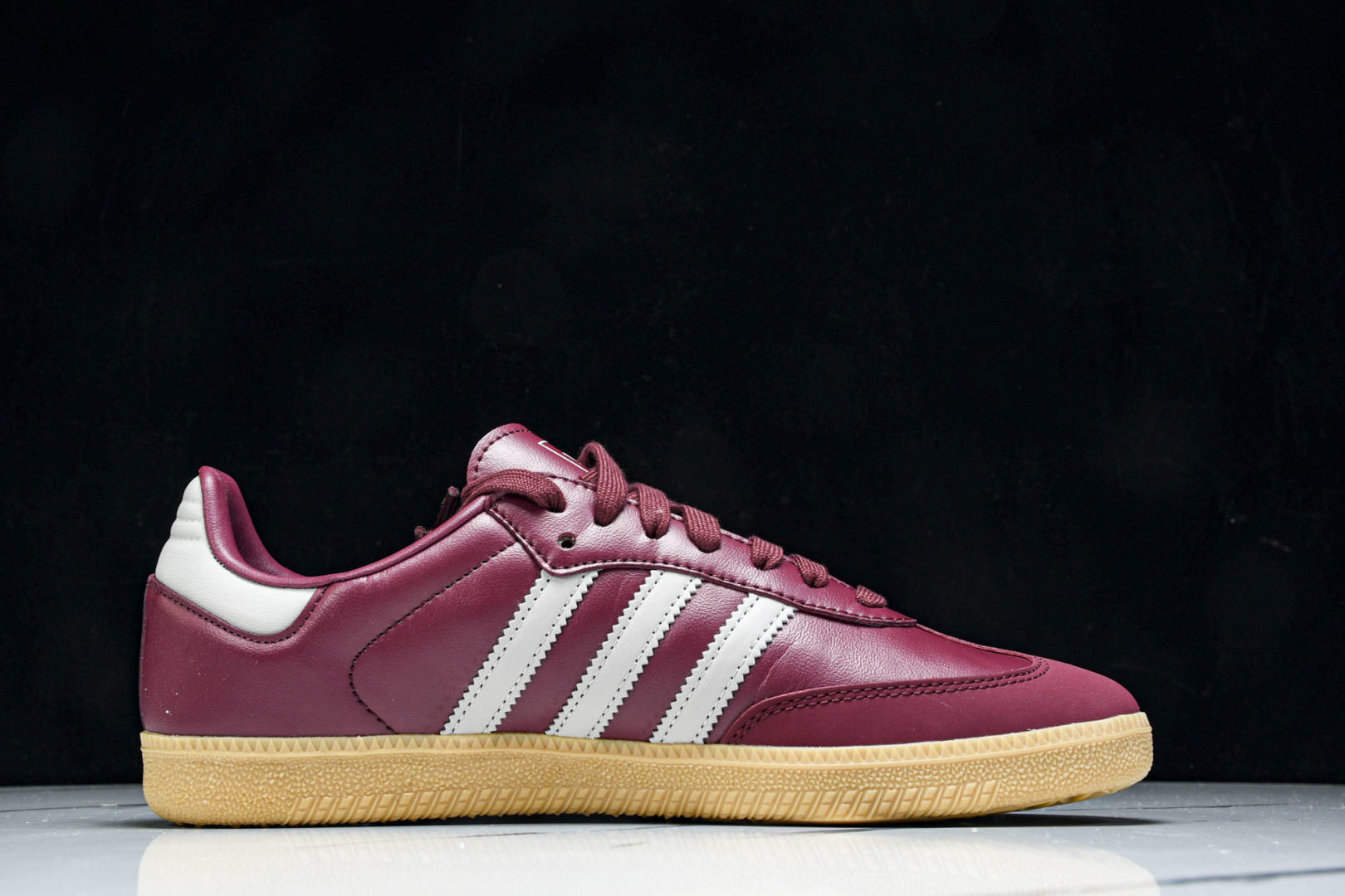 Originals 尺码36-40

纯原版出品-Samba OG W  阿迪三叶草休闲板鞋 JH870