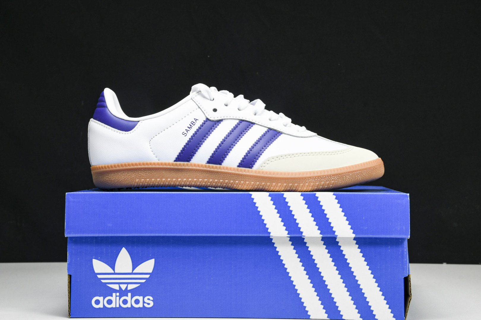 Originals 尺码36-45

纯原版出品-Samba OG 阿迪三叶草休闲板鞋 亮白蓝米白 IF