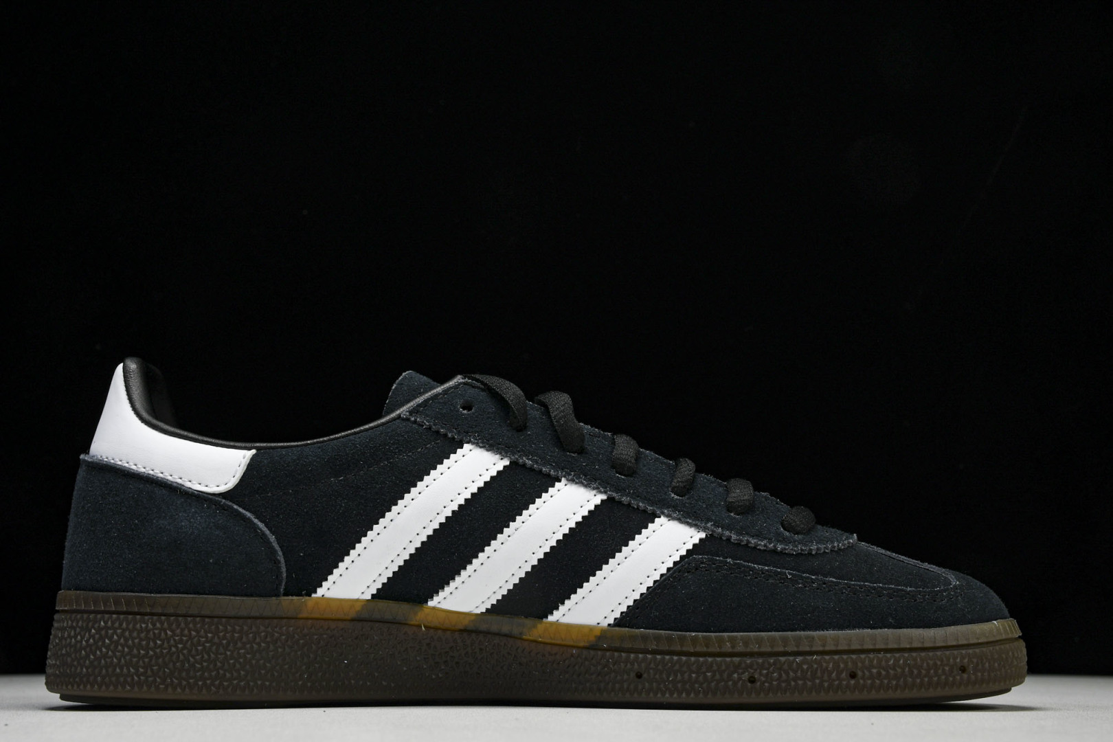 Originals 尺码36-45

纯原版出品-Handball Spezial 阿迪达斯经典款反毛皮