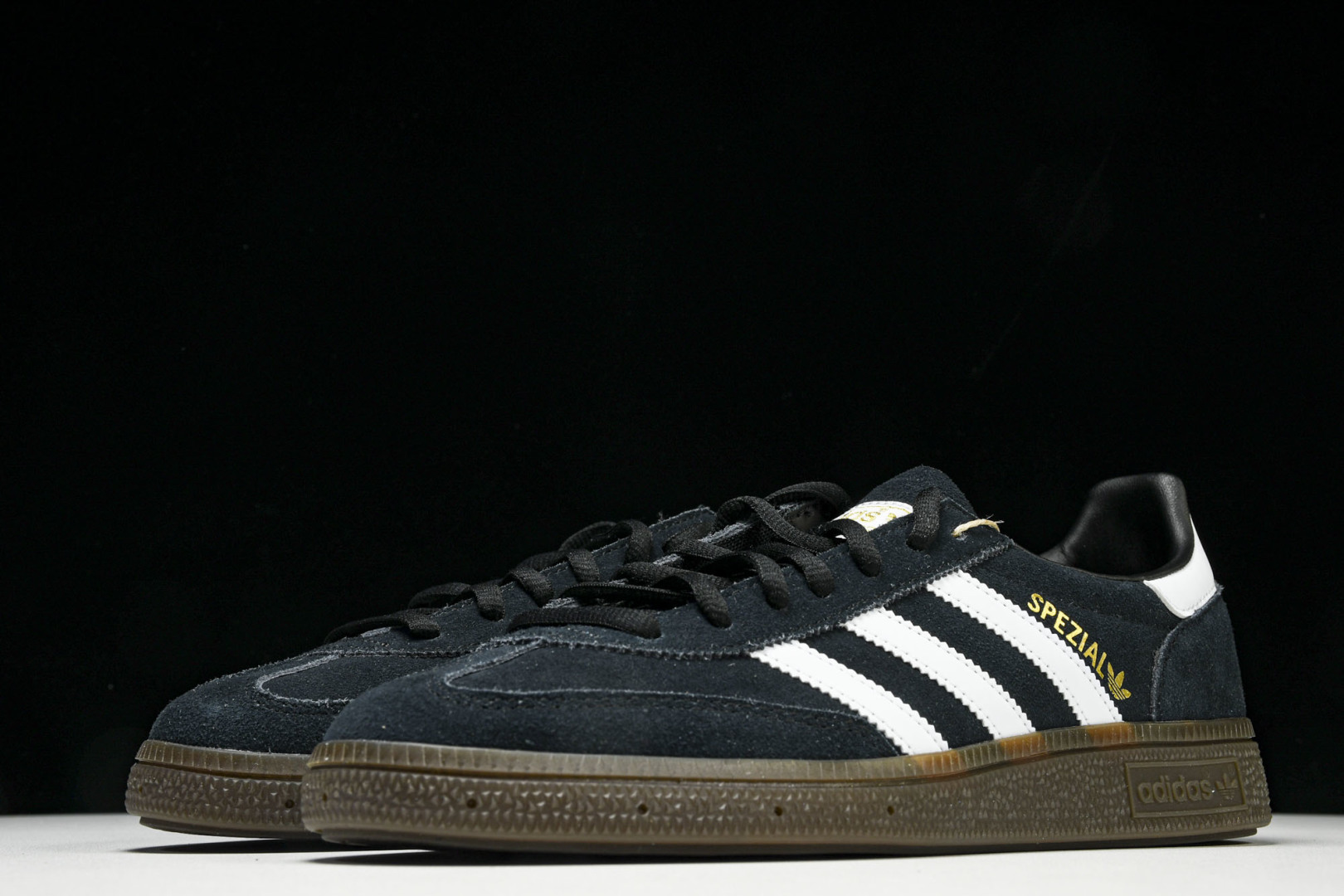 Originals 尺码36-45

纯原版出品-Handball Spezial 阿迪达斯经典款反毛皮