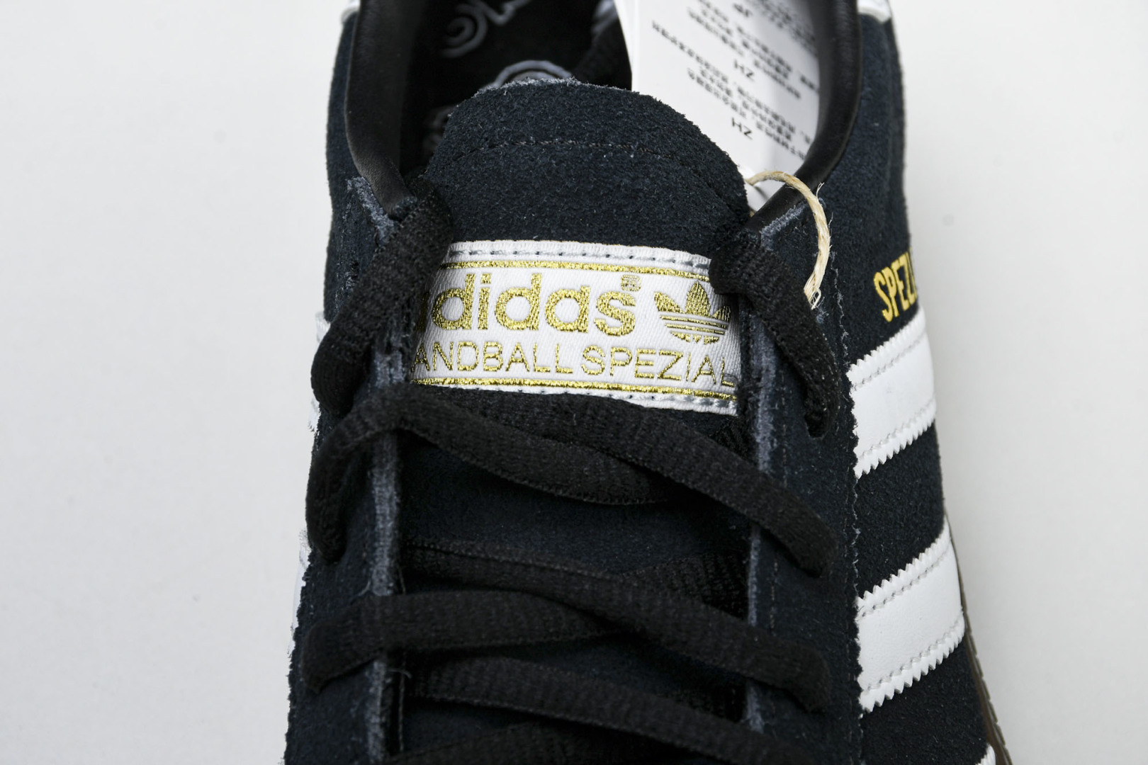 Originals 尺码36-45

纯原版出品-Handball Spezial 阿迪达斯经典款反毛皮