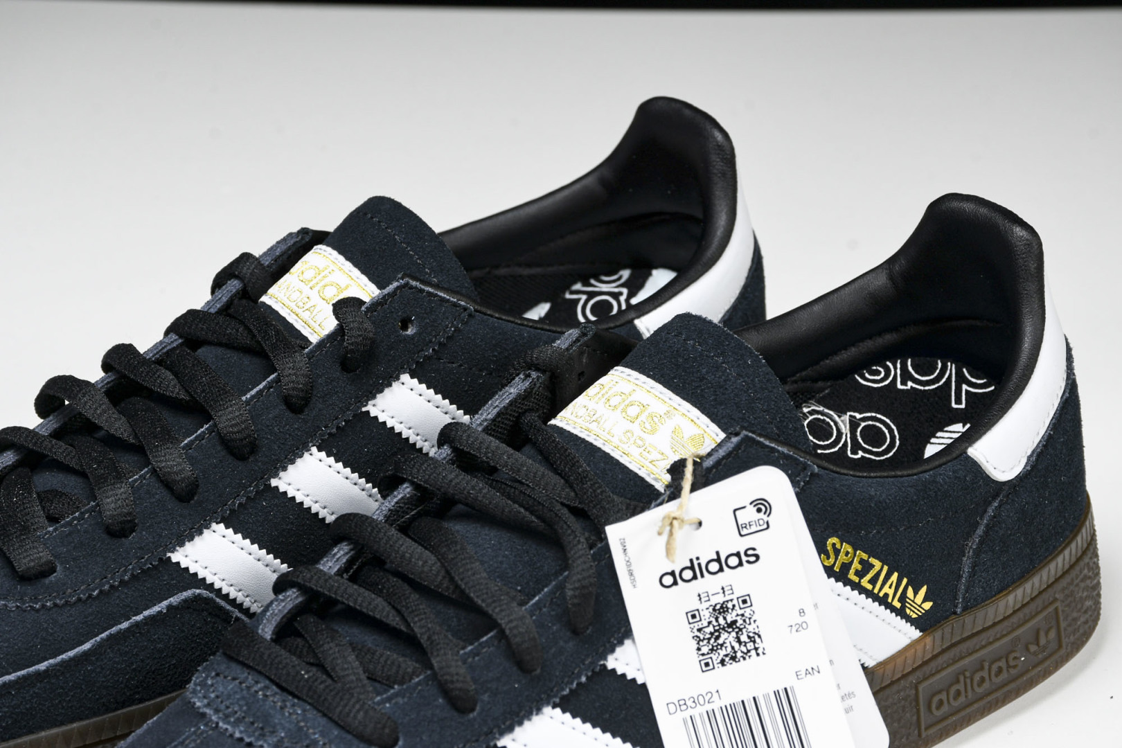 Originals 尺码36-45

纯原版出品-Handball Spezial 阿迪达斯经典款反毛皮