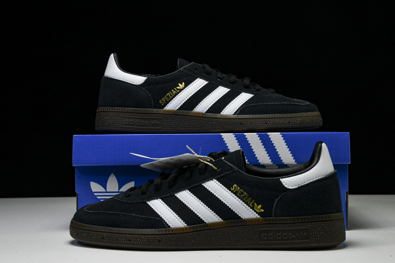 Originals 尺码36-45

纯原版出品-Handball Spezial 阿迪达斯经典款反毛皮