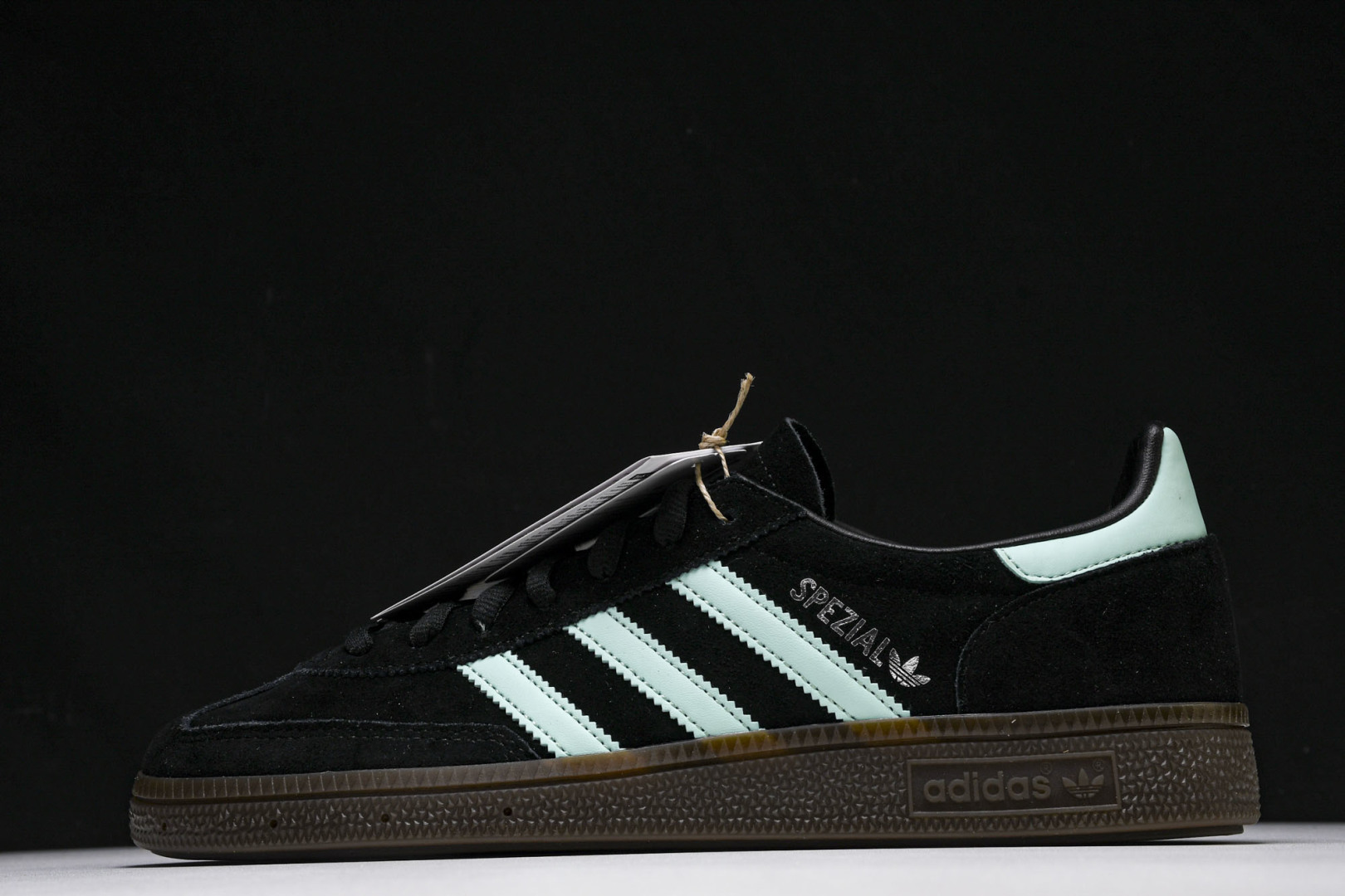 Originals 尺码36-45

纯原版出品-Originals Handball Spzl 深蓝 