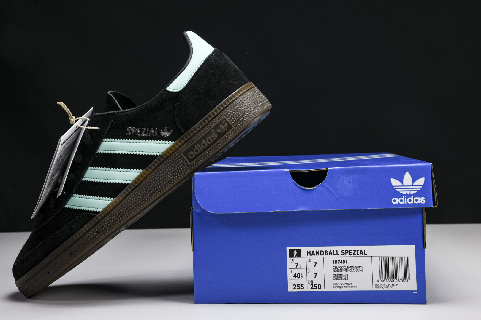 Originals 尺码36-45

纯原版出品-Originals Handball Spzl 深蓝 